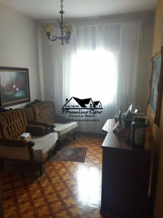 Imagem Casa com 3 Quartos à Venda, 195 m² em Vila Paraíba - Guaratinguetá