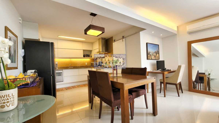Imagem Apartamento com 3 Quartos à Venda, 130 m² em Lagoa - Rio De Janeiro Imagem Apartamento com 3 Quartos à Venda, 130 m² em Lagoa - Rio De Janeiro