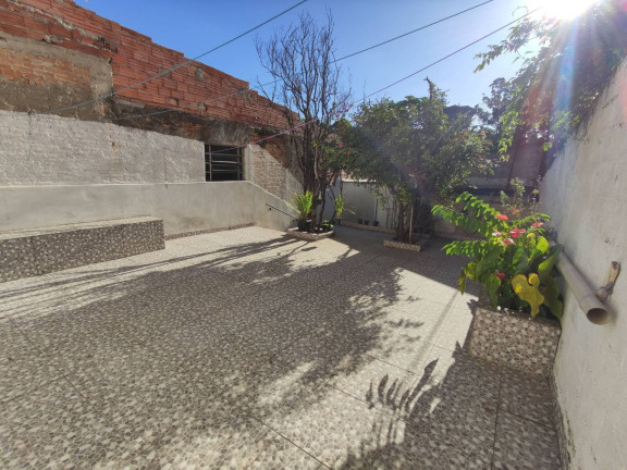 Imagem Casa com 2 Quartos à Venda, 187 m² em Jardim Imperial - São Paulo