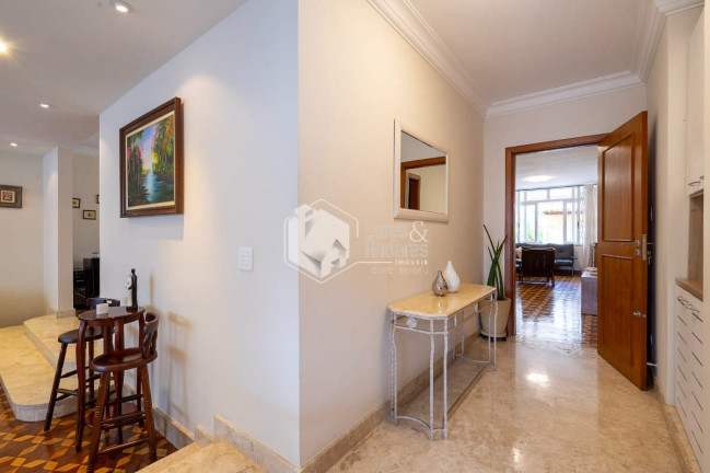 Imagem Casa com 4 Quartos à Venda, 375 m² em Moema - São Paulo Imagem Casa com 4 Quartos à Venda, 375 m² em Moema - São Paulo