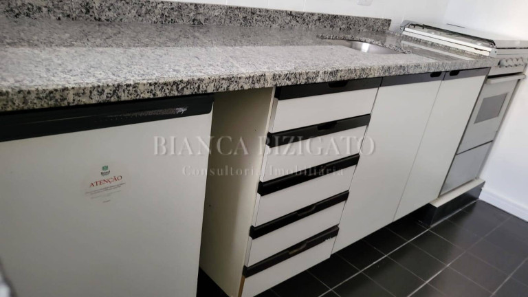 Imagem Apartamento com 1 Quarto à Venda, 47 m² em Centro - Curitiba Imagem Apartamento com 1 Quarto à Venda, 47 m² em Centro - Curitiba