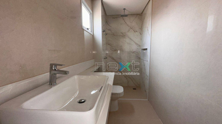 Imagem Apartamento com 3 Quartos à Venda, 208 m² em Monte Castelo - Campo Grande