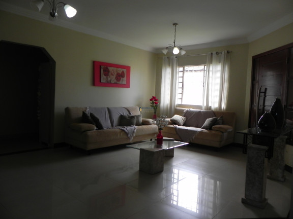Imagem Casa com 3 Quartos à Venda, 264 m² em Guará I - Brasília Imagem Casa com 3 Quartos à Venda, 264 m² em Guará I - Brasília