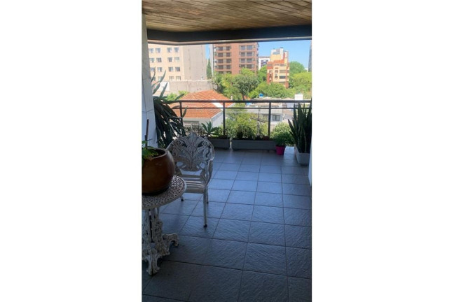 Imagem Apartamento com 4 Quartos à Venda, 217 m² em Higienópolis - Porto Alegre Imagem Apartamento com 4 Quartos à Venda, 217 m² em Higienópolis - Porto Alegre