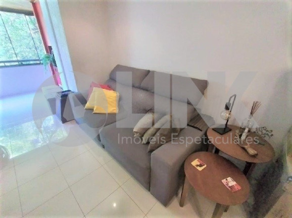 Apartamento com 3 Quartos à Venda, 83 m² em Azenha - Porto Alegre