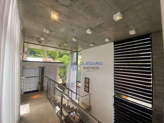 Imagem Sobrado com 3 Quartos à Venda, 210 m² em Centro - Penha Imagem Sobrado com 3 Quartos à Venda, 210 m² em Centro - Penha