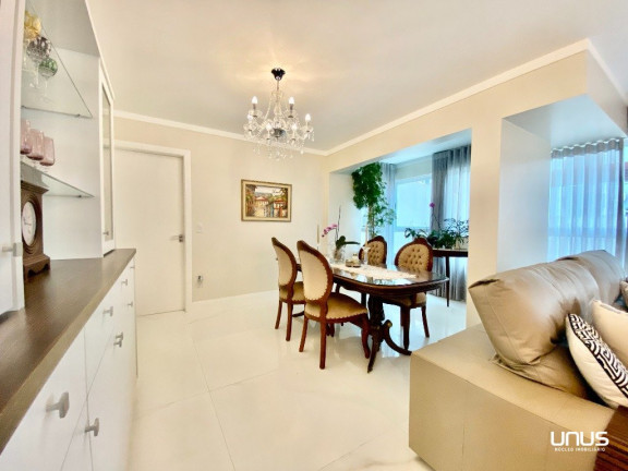 Imagem Apartamento com 4 Quartos à Venda, 144 m² em Agronômica - Florianópolis Imagem Apartamento com 4 Quartos à Venda, 144 m² em Agronômica - Florianópolis