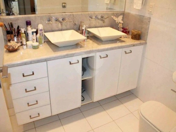 Imagem Casa com 3 Quartos à Venda, em Campo Belo - São Paulo Imagem Casa com 3 Quartos à Venda, em Campo Belo - São Paulo