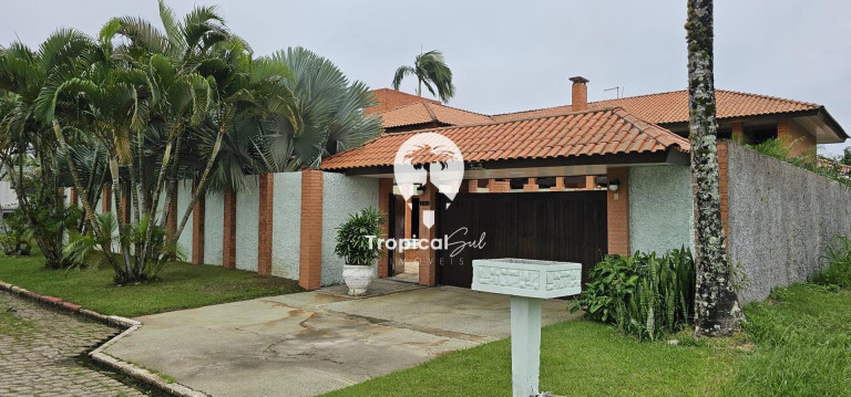 Imagem Casa com 1 Quarto à Venda, 426 m² em Atami Norte - Pontal Do Parana Imagem Casa com 1 Quarto à Venda, 426 m² em Atami Norte - Pontal Do Parana