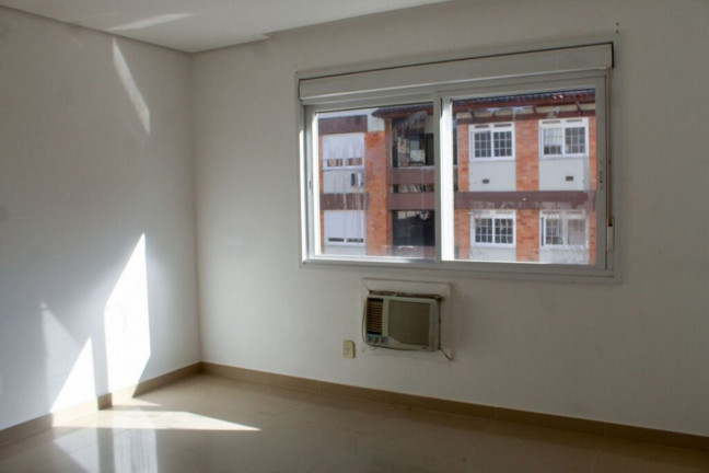 Imagem Imóvel com 2 Quartos à Venda, 57 m² em Vila Nova - Porto Alegre Imagem Imóvel com 2 Quartos à Venda, 57 m² em Vila Nova - Porto Alegre