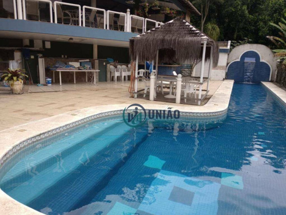 Casa com 3 Quartos à Venda, 450 m² em Pendotiba - Niterói