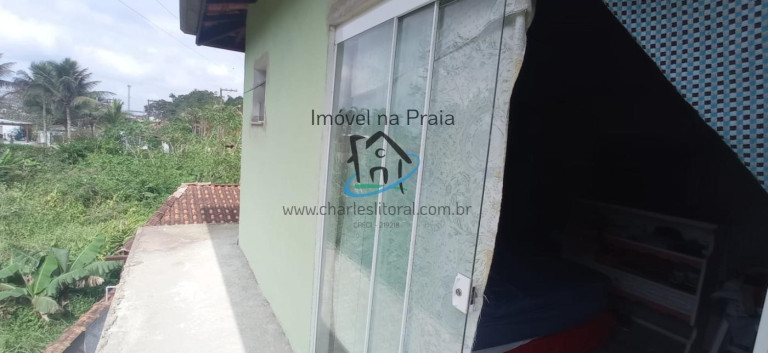 Imagem Casa com 4 Quartos à Venda, 211 m² em Praia Da Lagoinha - Ubatuba