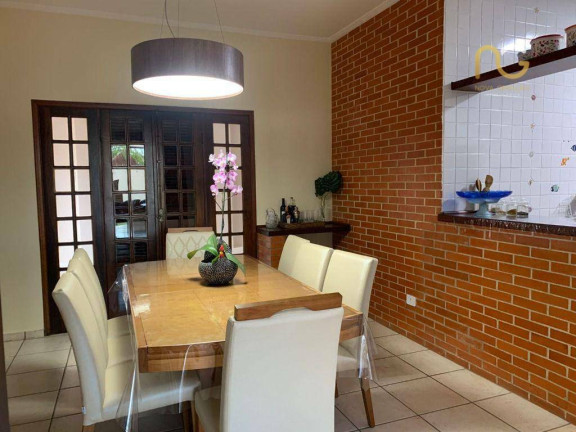 Imagem Casa com 3 Quartos à Venda, 220 m² em Balneário Flórida - Praia Grande Imagem Casa com 3 Quartos à Venda, 220 m² em Balneário Flórida - Praia Grande