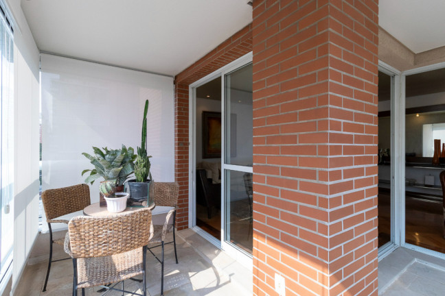 Imagem Imóvel com 3 Quartos à Venda, 195 m² em Moema - São Paulo Imagem Imóvel com 3 Quartos à Venda, 195 m² em Moema - São Paulo