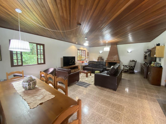 Imagem Casa com 3 Quartos à Venda, 160 m² em Albuquerque - Teresópolis Imagem Casa com 3 Quartos à Venda, 160 m² em Albuquerque - Teresópolis