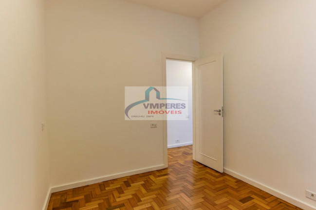 Imagem Apartamento com 3 Quartos à Venda, 110 m² em Lagoa - Rio De Janeiro Imagem Apartamento com 3 Quartos à Venda, 110 m² em Lagoa - Rio De Janeiro