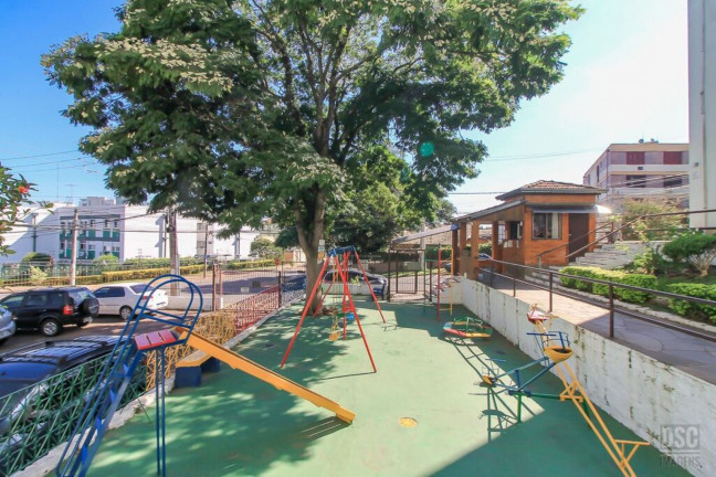 Imagem Imóvel com 2 Quartos à Venda, 47 m² em Cristal - Porto Alegre Imagem Imóvel com 2 Quartos à Venda, 47 m² em Cristal - Porto Alegre