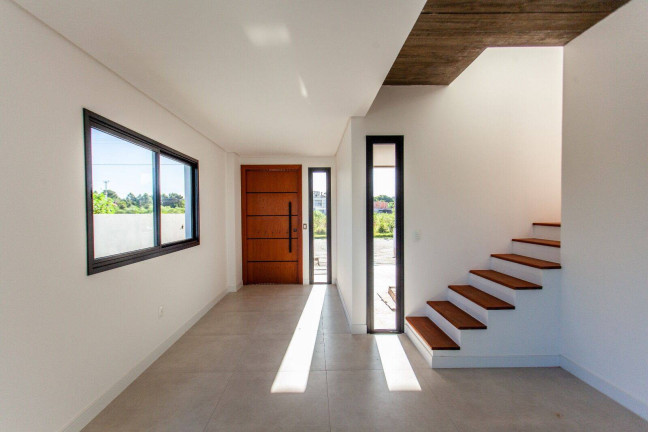Casa com 3 Quartos à Venda,  em Campeche - Florianópolis