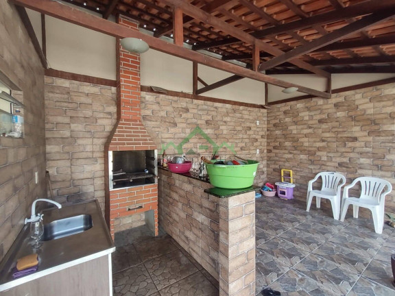 Imagem Casa com 3 Quartos à Venda, 140 m² em Centro - Balneário Barra Do Sul