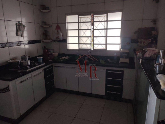 Imagem Casa com 3 Quartos à Venda, 170 m² em Centro - Valentim Gentil