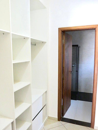 Imagem Casa com 3 Quartos à Venda, 800 m² em Usina - Atibaia