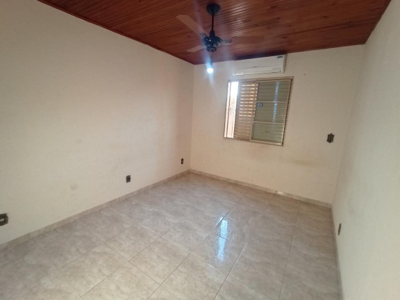 Imagem Casa com 3 Quartos à Venda, 200 m² em Thereza Bassan De Argollo Ferrão - Marília Imagem Casa com 3 Quartos à Venda, 200 m² em Thereza Bassan De Argollo Ferrão - Marília