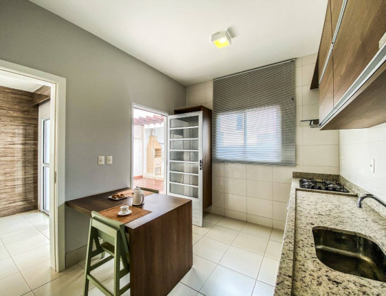 Imagem Casa com 3 Quartos à Venda, 165 m² em Ribeirão Do Lipa - Cuiabá