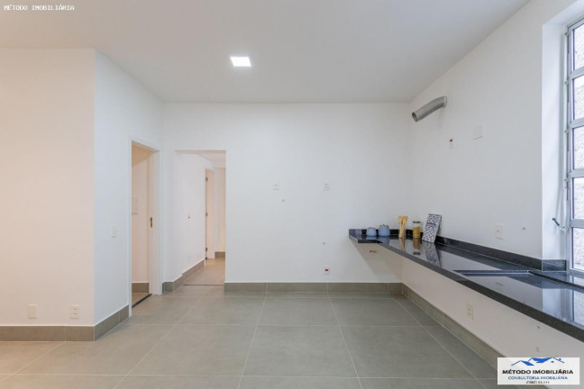 Imagem Imóvel com 3 Quartos à Venda, 231 m² em Jardim América - São Paulo