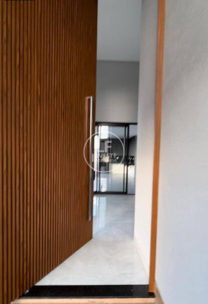 Imagem Casa com 3 Quartos à Venda, 426 m² em Goiânia