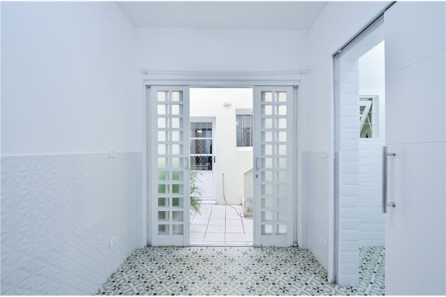 Imagem Casa com 2 Quartos à Venda,  em Granja Julieta - São Paulo