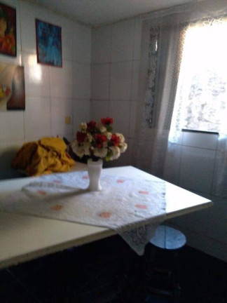 Imagem Casa com 4 Quartos à Venda, 160 m² em Vila São José - Taubaté