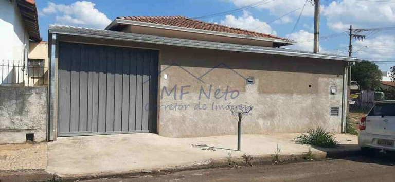 Casa com 5 Quartos à Venda, 250 m² em Vila Guilhermina - Pirassununga