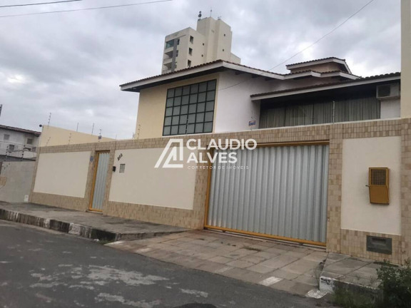 Imagem Casa com 4 Quartos à Venda, 200 m² em Santa Mônica - Feira De Santana Imagem Casa com 4 Quartos à Venda, 200 m² em Santa Mônica - Feira De Santana