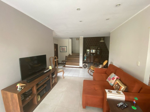 Imagem Casa com 3 Quartos à Venda,  em Jardim Do Salso - Porto Alegre