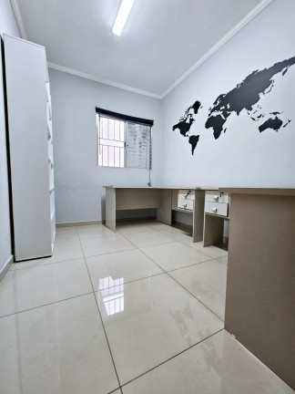 Imagem Casa com 3 Quartos à Venda, 180 m² em Vila Carioca - São Paulo