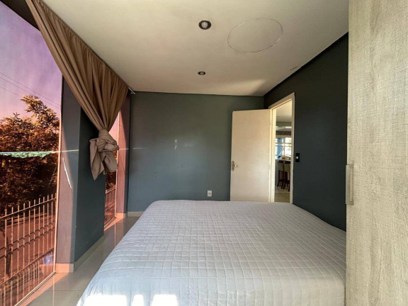 Imagem Casa com 3 Quartos à Venda, 275 m² em Porto Verde - Alvorada