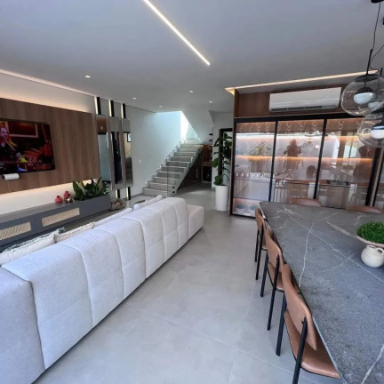 Imagem Casa de Condomínio com 3 Quartos à Venda, 180 m² em Faiçallville - Goiania