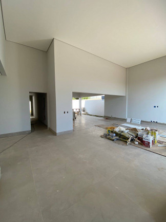 Imagem Casa com 5 Quartos à Venda, 453 m² em Jardim Itália - Cuiabá Imagem Casa com 5 Quartos à Venda, 453 m² em Jardim Itália - Cuiabá