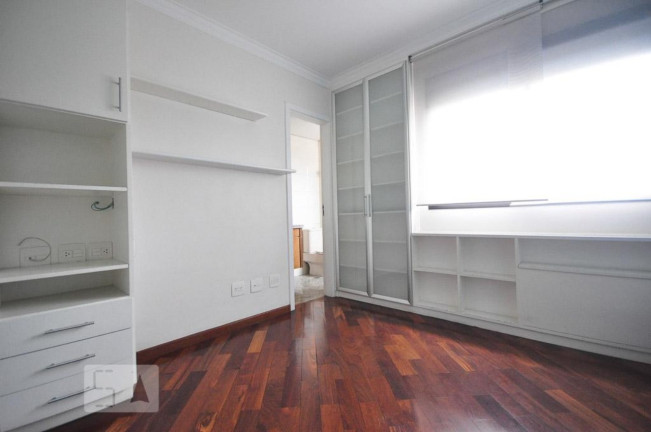 Imagem Imóvel com 4 Quartos à Venda, 225 m² em Vila Suzana - São Paulo Imagem Imóvel com 4 Quartos à Venda, 225 m² em Vila Suzana - São Paulo
