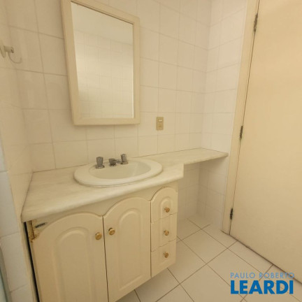 Imagem Apartamento com 3 Quartos para Alugar, 101 m² em Vila Bastos - Santo André Imagem Apartamento com 3 Quartos para Alugar, 101 m² em Vila Bastos - Santo André