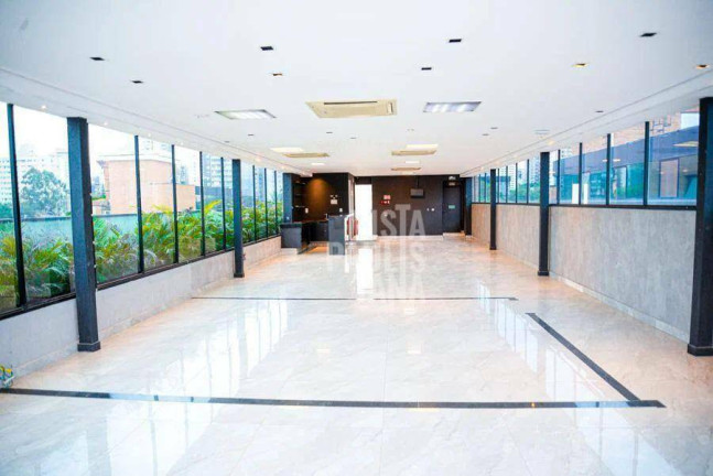 Edifício Residencial para Alugar, 1.300 m² em Brooklin - São Paulo