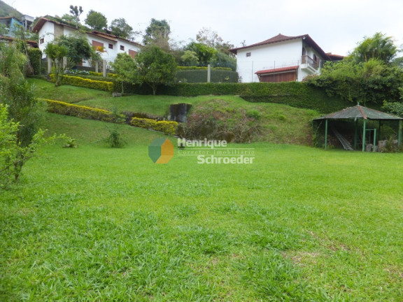 Terreno à Venda, 800 m² em Bom Retiro - Teresópolis