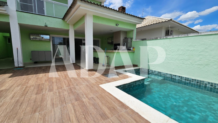 Imagem Casa com 3 Quartos à Venda, 220 m² em Vargem Pequena - Rio De Janeiro Imagem Casa com 3 Quartos à Venda, 220 m² em Vargem Pequena - Rio De Janeiro
