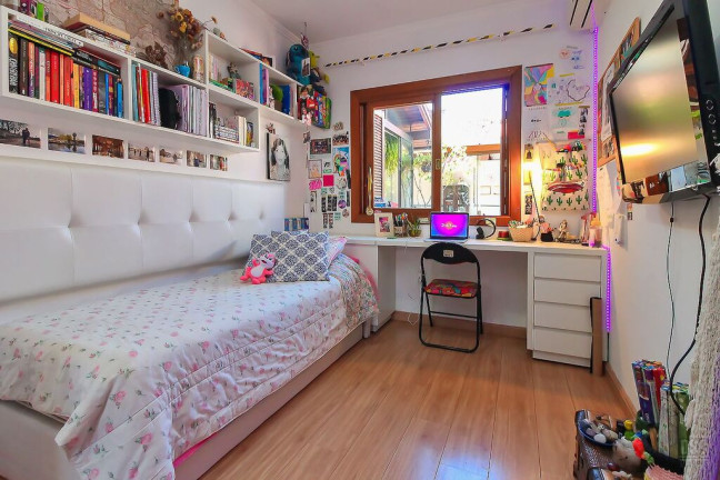Imagem Casa com 3 Quartos à Venda, 102 m² em Hípica - Porto Alegre