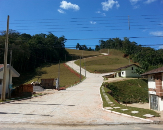 Imagem Terreno à Venda, 402 m² em Primeiro De Maio - Brusque Imagem Terreno à Venda, 402 m² em Primeiro De Maio - Brusque