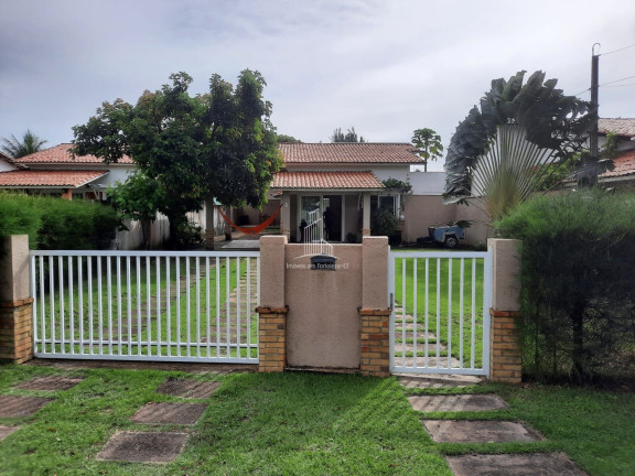 Imagem Casa de Condomínio com 3 Quartos à Venda, 130 m² em Centro - Aquiraz