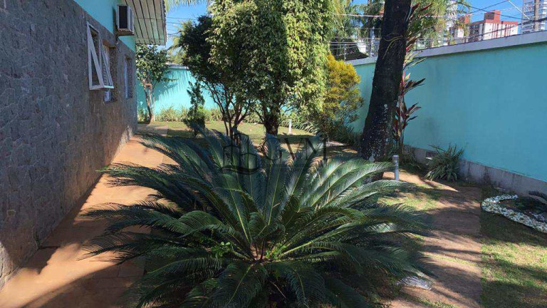 Imagem Casa com 3 Quartos à Venda, 400 m² em Canto Do Forte - Praia Grande Imagem Casa com 3 Quartos à Venda, 400 m² em Canto Do Forte - Praia Grande