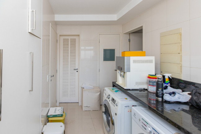 Imagem Imóvel com 3 Quartos à Venda, 210 m² em Moema - São Paulo Imagem Imóvel com 3 Quartos à Venda, 210 m² em Moema - São Paulo
