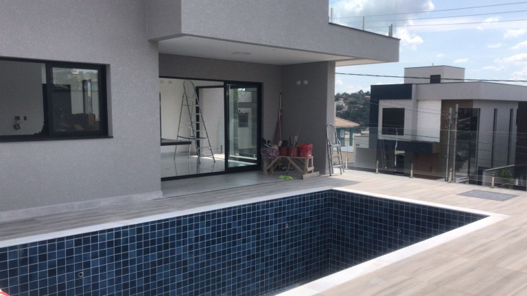 Imagem Sobrado com 4 Quartos à Venda, 331 m² em Suru - Santana De Parnaíba