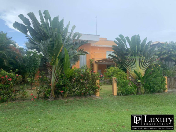 Imagem Casa de Condomínio com 6 Quartos à Venda, em Itacimirim (monte Gordo) - Camaçari Imagem Casa de Condomínio com 6 Quartos à Venda, em Itacimirim (monte Gordo) - Camaçari